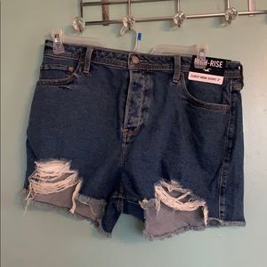 NWT curvy high rise denim mom shorts